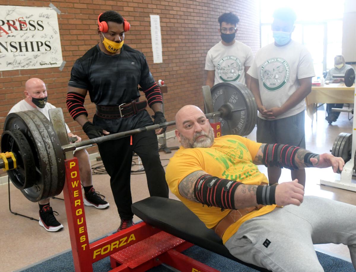 1122 bench press 7