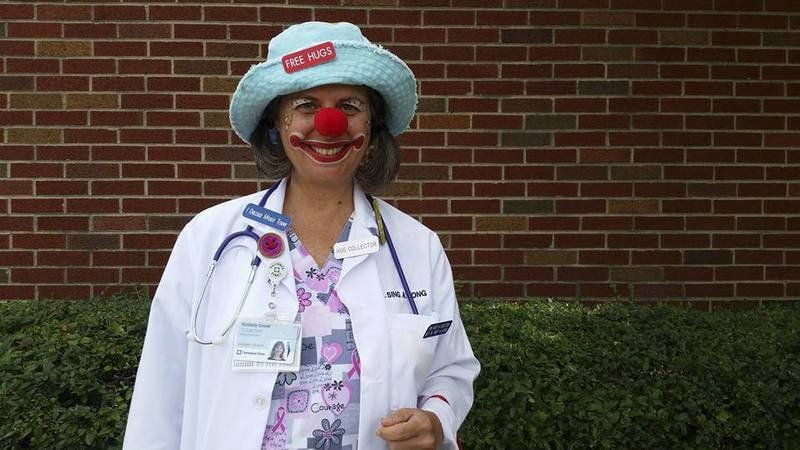Hospital Clown Turns Frowns Upside Down Local News Starbeacon Com