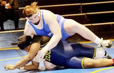 Road To Columbus Starts Today With Sectional Tournament For Wrestlers Local Sports Starbeacon Com