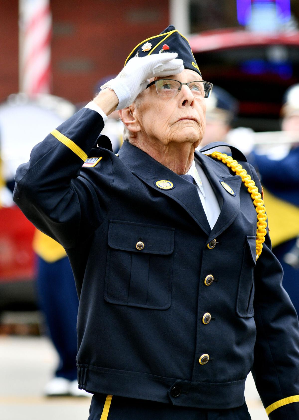 1112 veterans day events 3 (con)