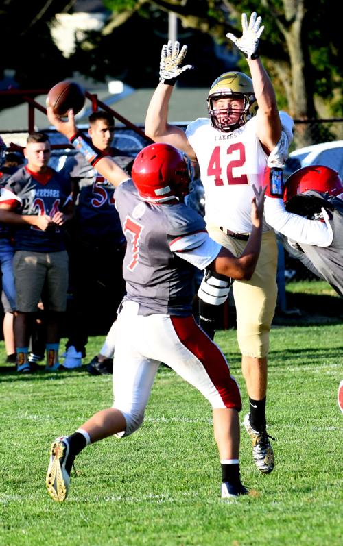 0824 pv football giddings 1