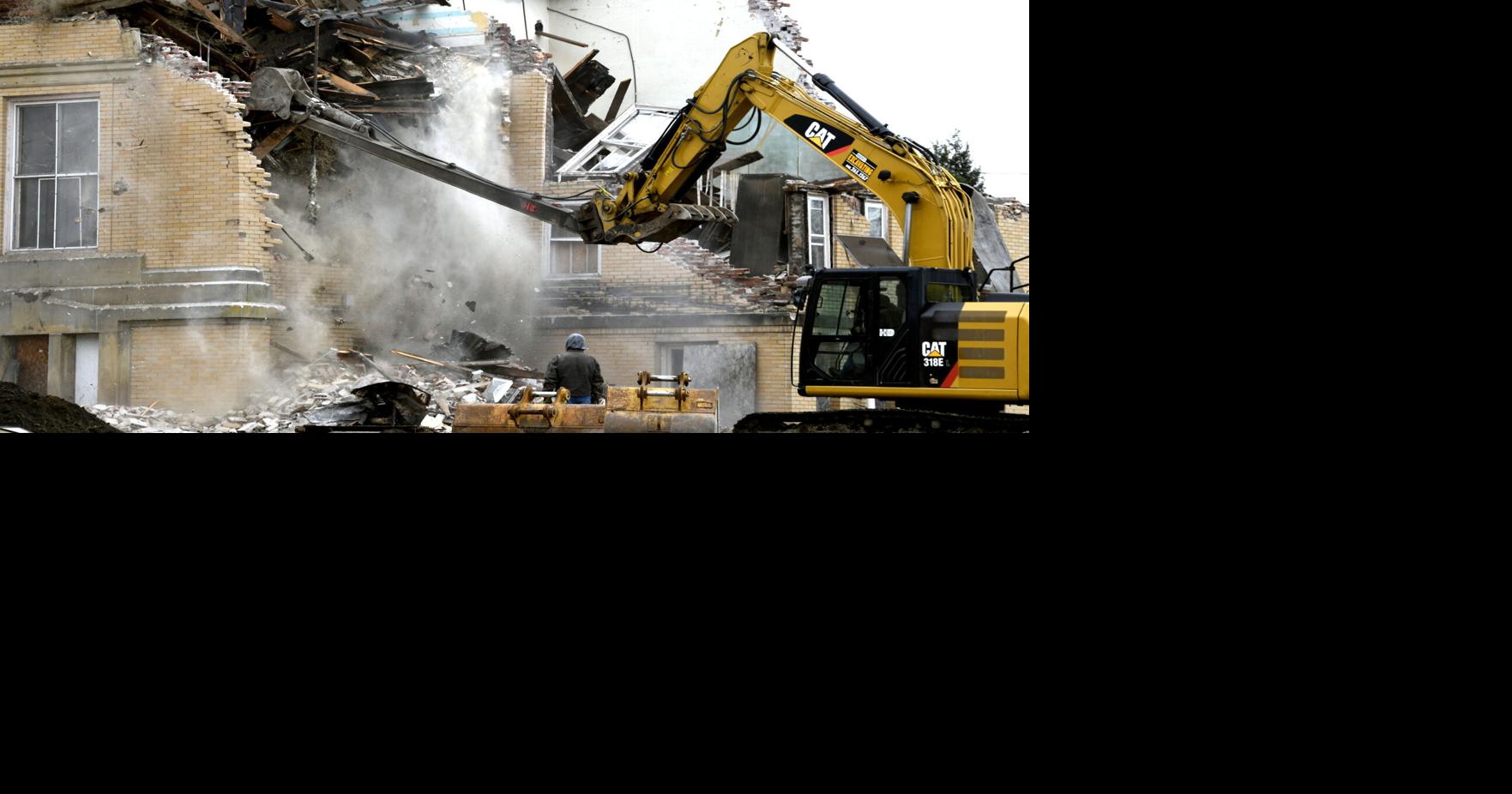 Former Conneaut Public Library being demolished | Local News ...