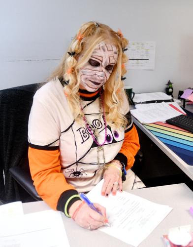 Ashtabula Municipal Court employees dress for Halloween Multimedia