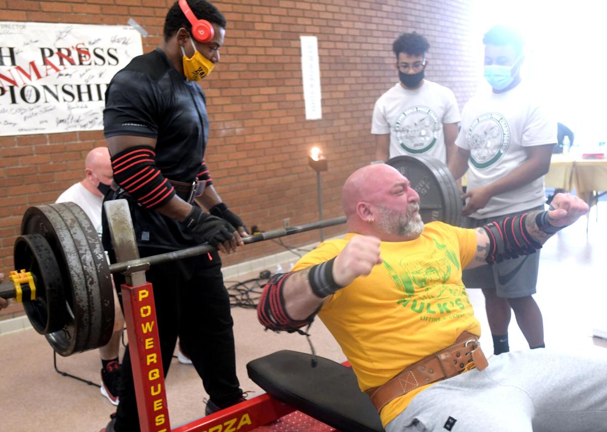 1122 bench press 8