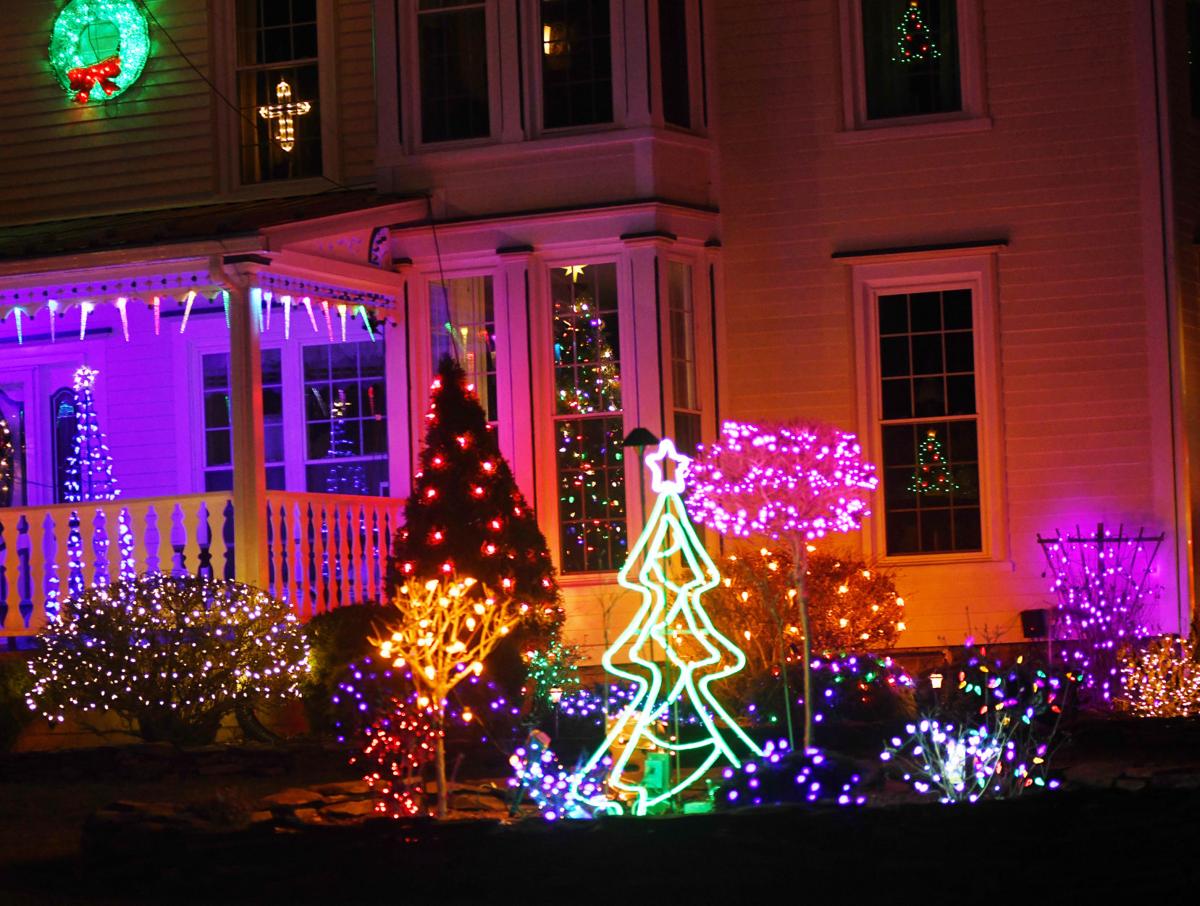 1229 holiday lights 11