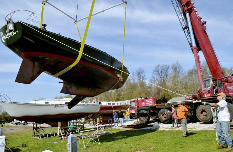 Ashtabula Yacht Club launches boating season | Local News | starbeacon.com