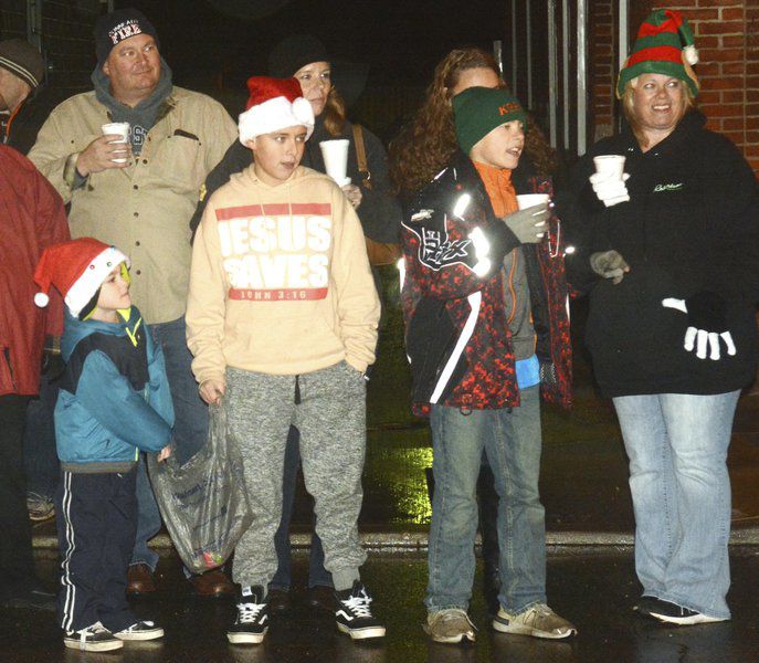 Jefferson greets holiday season with Christmas parade Local News