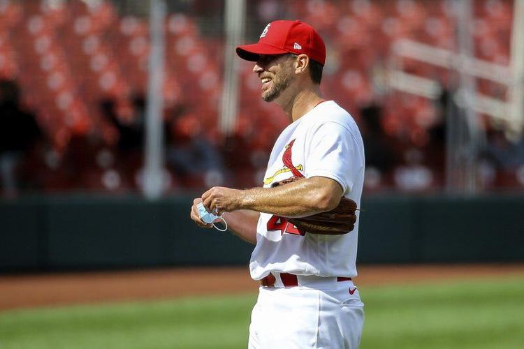 Wainwright throws complete game on birthday as Cardinals top Indians