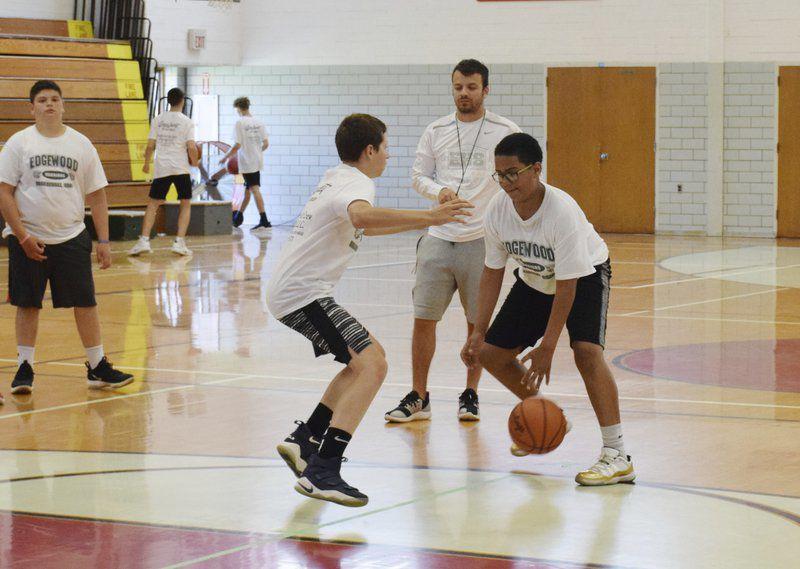 Young Warriors Improve Their Skills At Edgewood S Basketball Camp