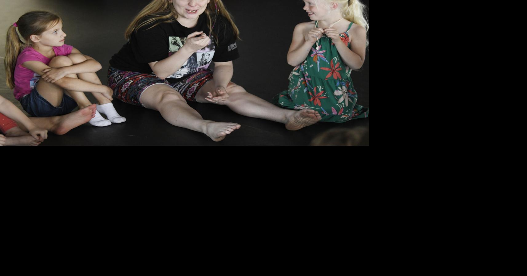 Children learn about the arts summer camp