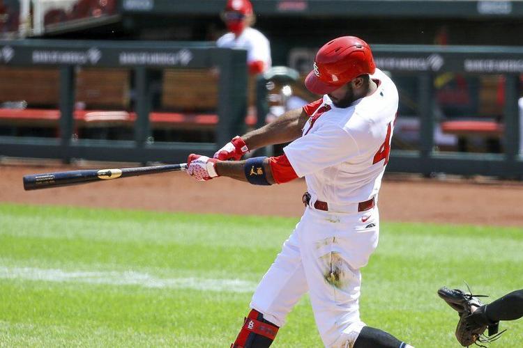 Wainwright throws CG on 39th birthday, Cards top Indians 7-2