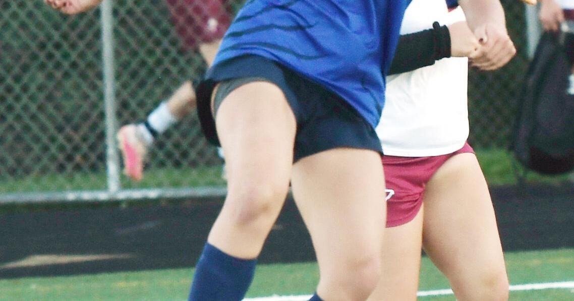 Mustangs top Warriors for third straight win