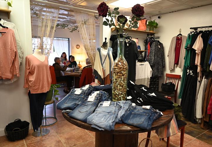Vines and Vibes mixes boutique and quiche Business