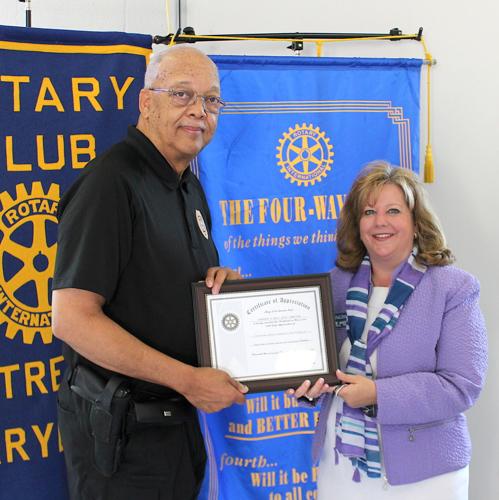 Centreville Rotary honors police '21