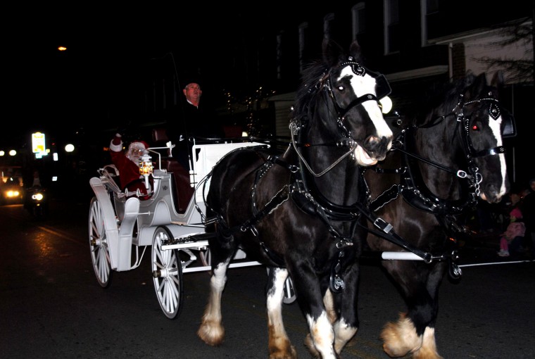 Denton Holiday Parade Featured
