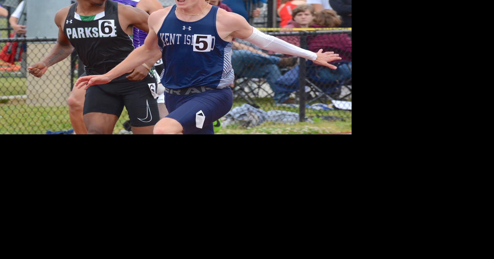 Bucs, Vikings overcome hurdles