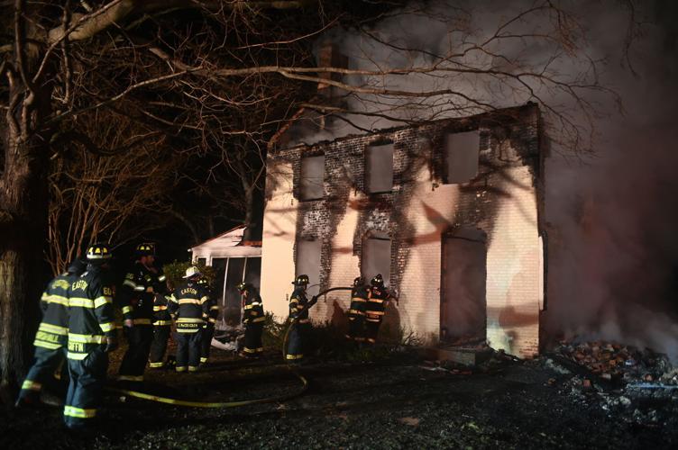 Fire destroys Royal Oak waterfront estate; 73 firefighters battle blaze ...