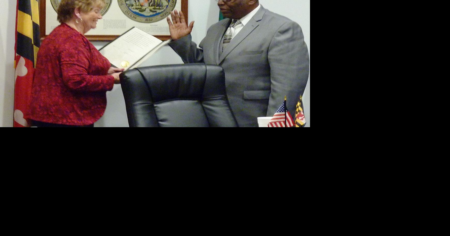 Two Hurlock Town Council members sworn in Local