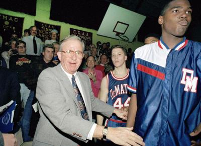Hall Of Fame Hs Basketball Coach Morgan Wootten Dies At 88 High
