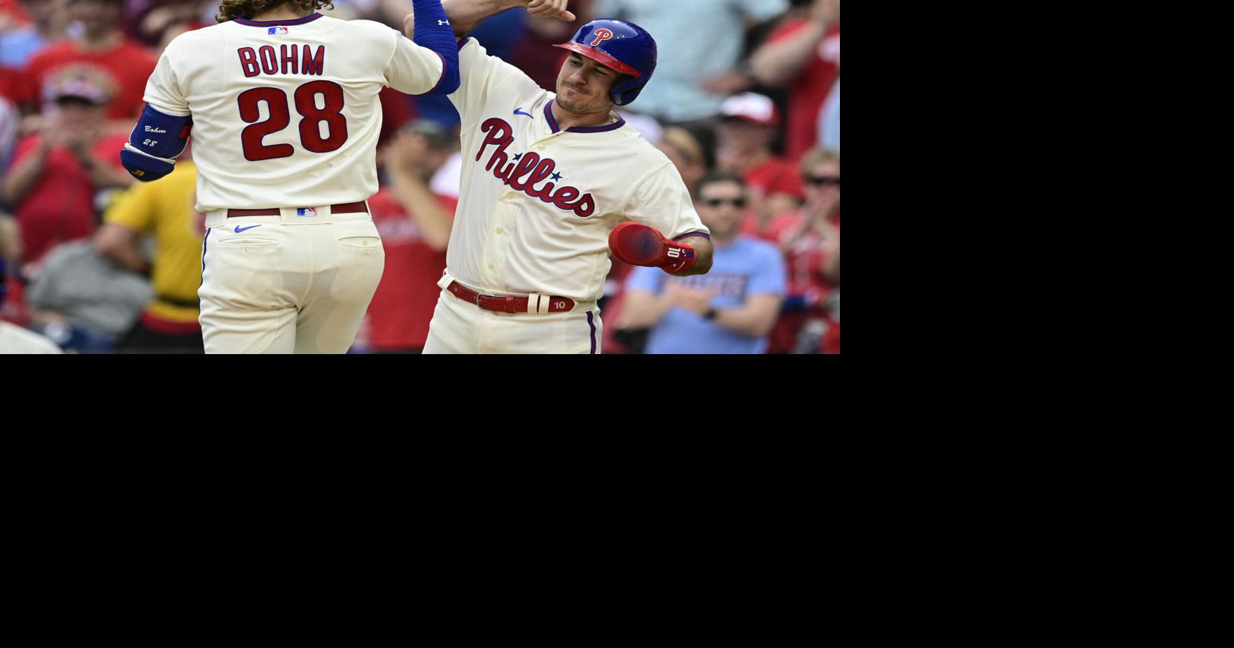 Hall homers, drives in 2, Phillies take series from Nats