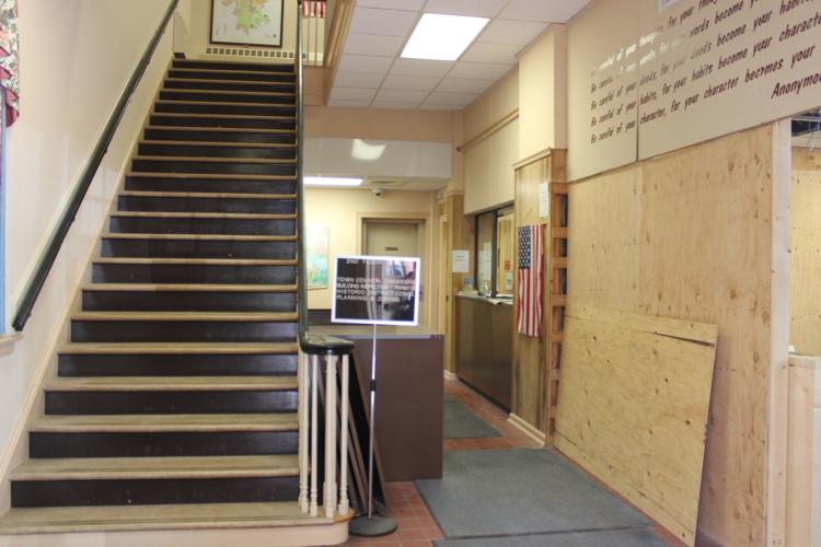 Easton Town Hall undergoes renovations Local