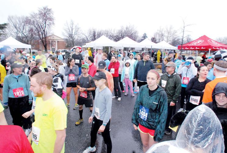 Runners brave rain for Chick-fil-A race | Local | stardem.com