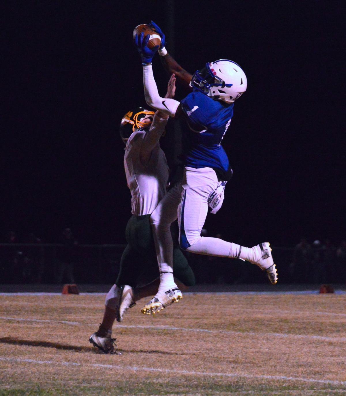 Football Photo Gallery Queen Anne S At North Caroline Photos
