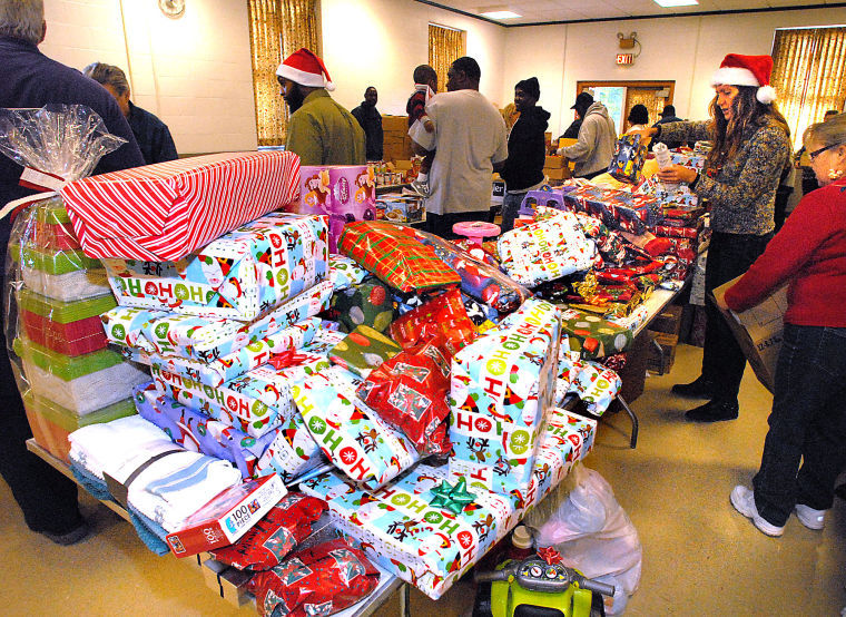 Operation Christmas Spirit serves 900 Local