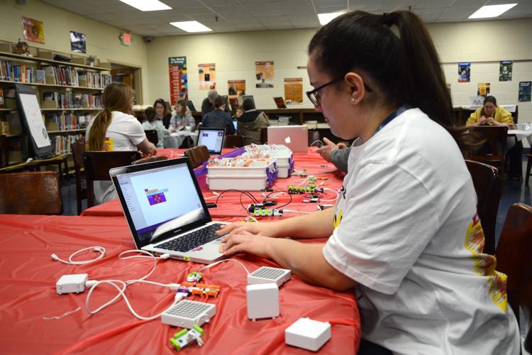 Hackathon Computer Science Hackathon teaches students the basics of computer science | Local ...