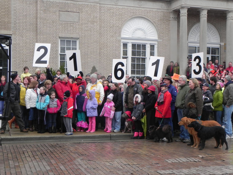 Hundreds celebrate Cambridge Zip Code Day Local