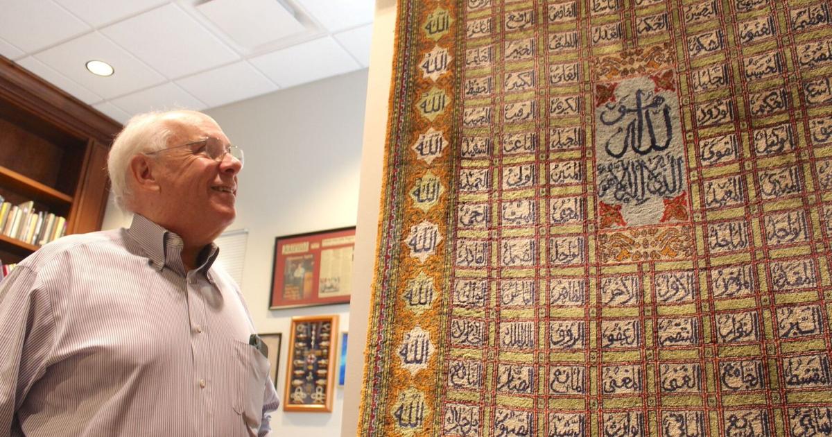 Hyman Rabinowitz Rabbi Hyman delivers multicultural understanding | | stardem.com