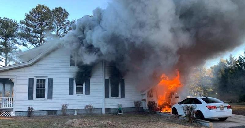 Family dog dies in East New Market fire after alerting family to blaze ...
