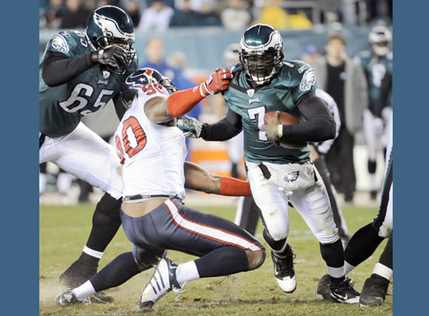 Vick rallies the Eagles to 34-24 win over Texans - The San Diego  Union-Tribune