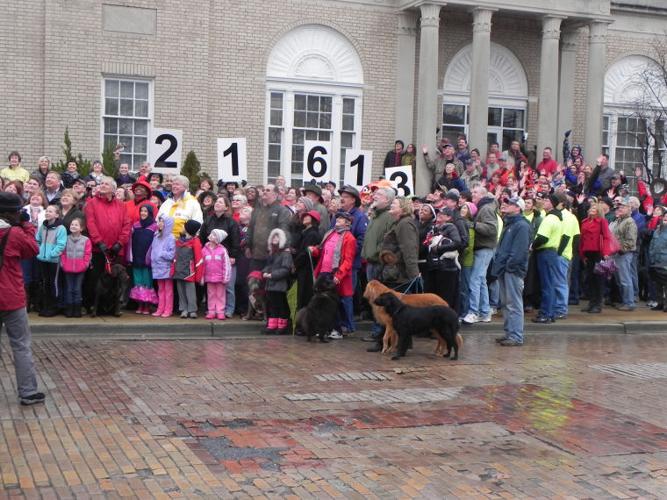 Hundreds celebrate Cambridge Zip Code Day Local