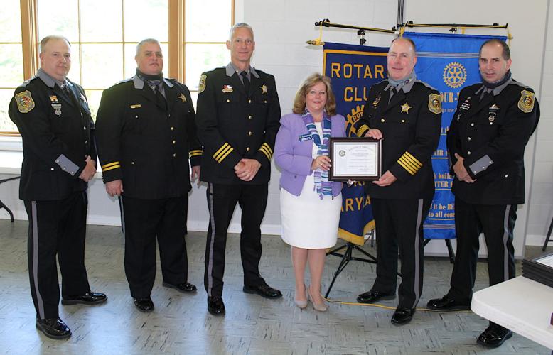 Centreville Rotary honors police '21