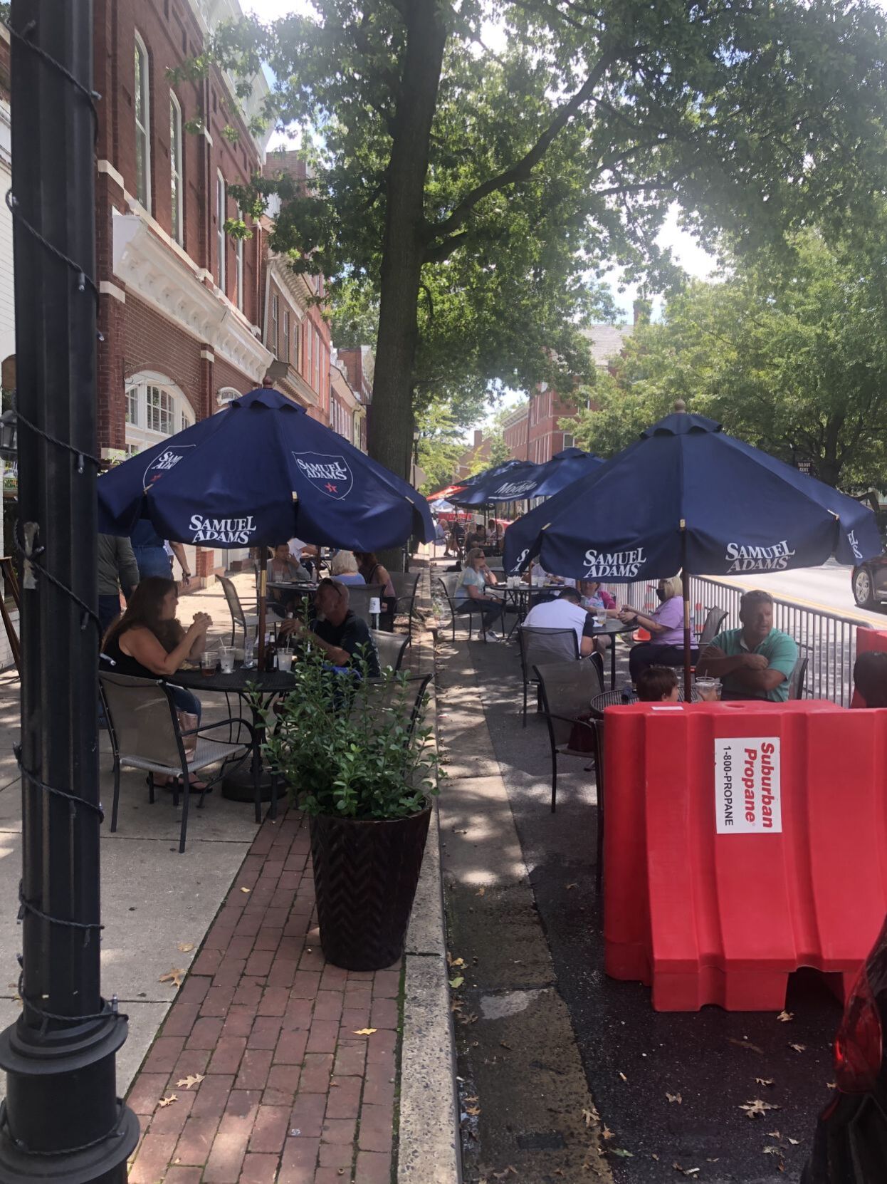 Easton extends outdoor dining effort, eyes expansion to help more
