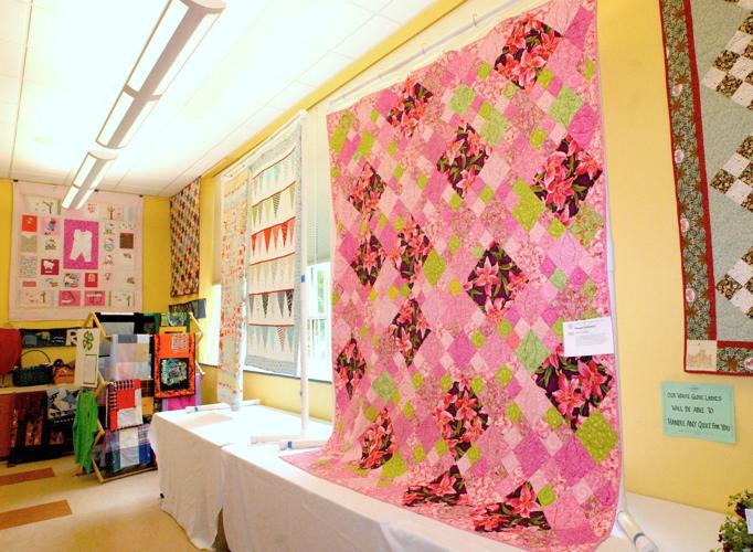Crowds flock to Oxford quilt show Local