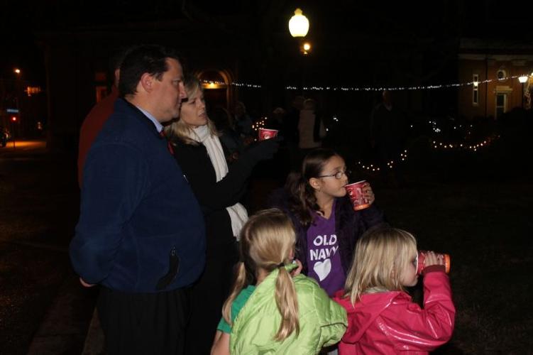 Centreville Christmas Tree Lighting Featured