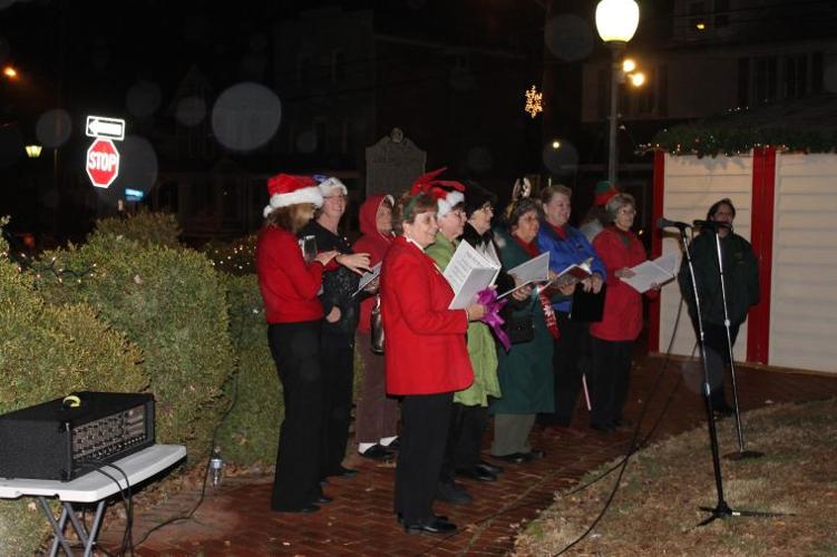 Centreville Christmas Tree Lighting Featured