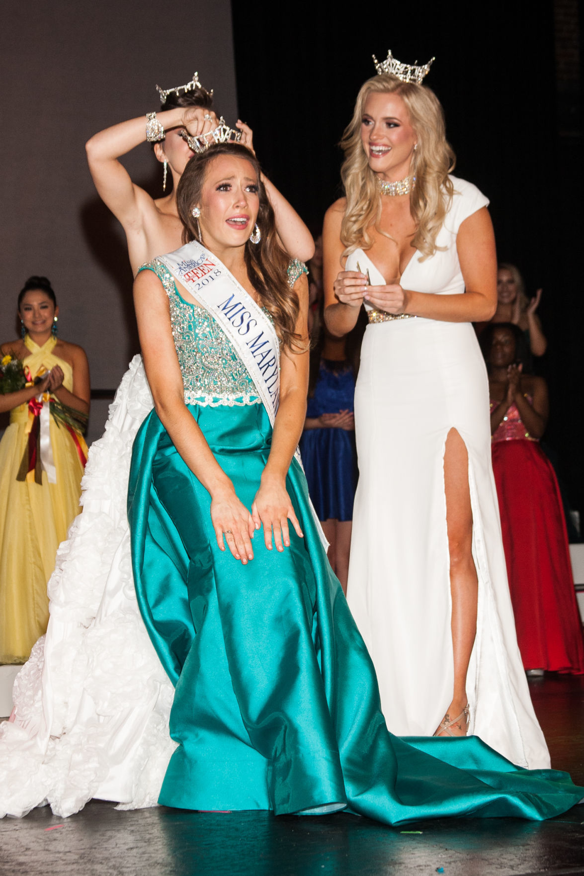america-outstanding-teen-privacy-net-cafe-sex