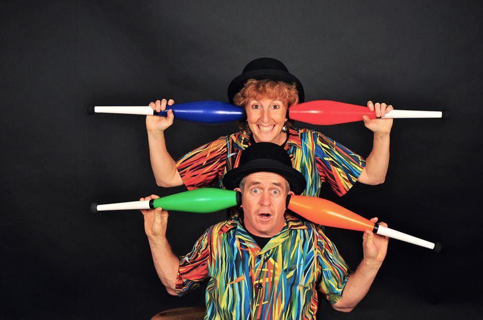 Juggling Hoffmans to perform at library Arts