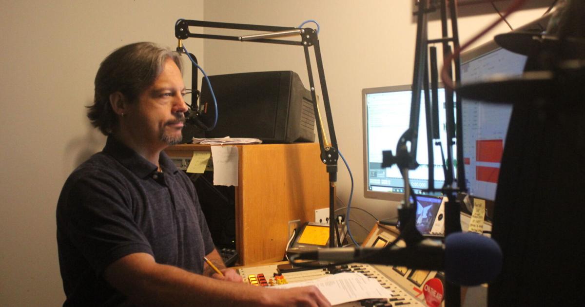 Carl Emms Cambridge radio station moves to FM, offers NPR programs | Business ...