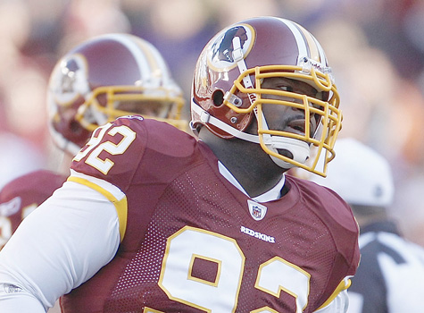 Redskins, Titans talk deal for Haynesworth