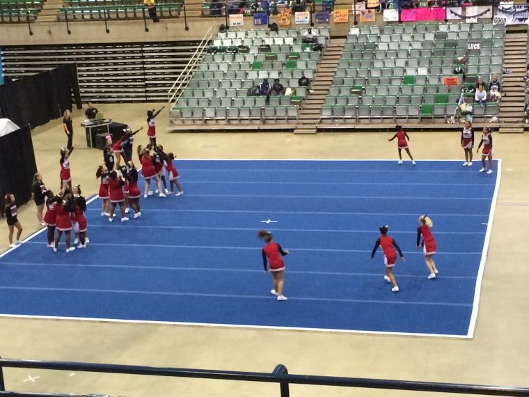 Bayside Pop Warner holds cheer competition Local