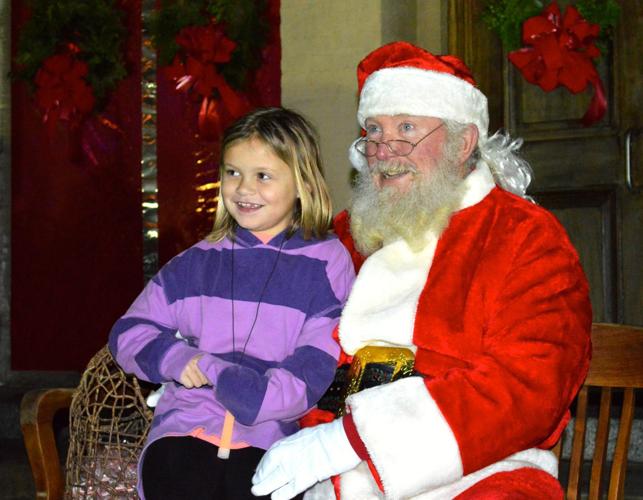 Cambridge tree lighting opens Dorchester holiday season | Local ...