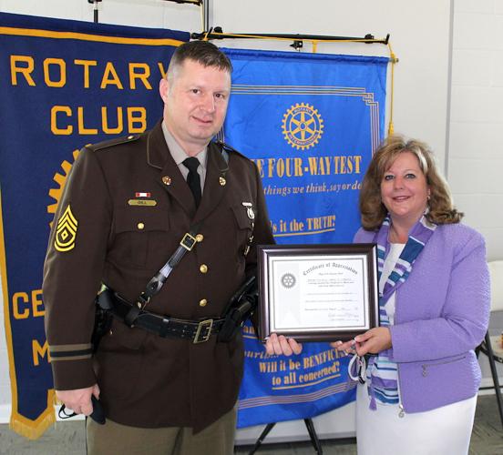 Centreville Rotary honors police '21