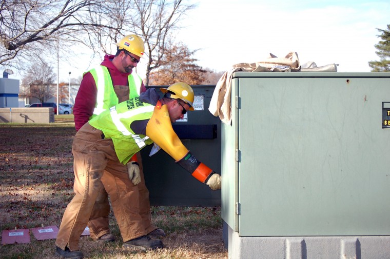 Line explosion causes brief power outage in northeast Easton Local