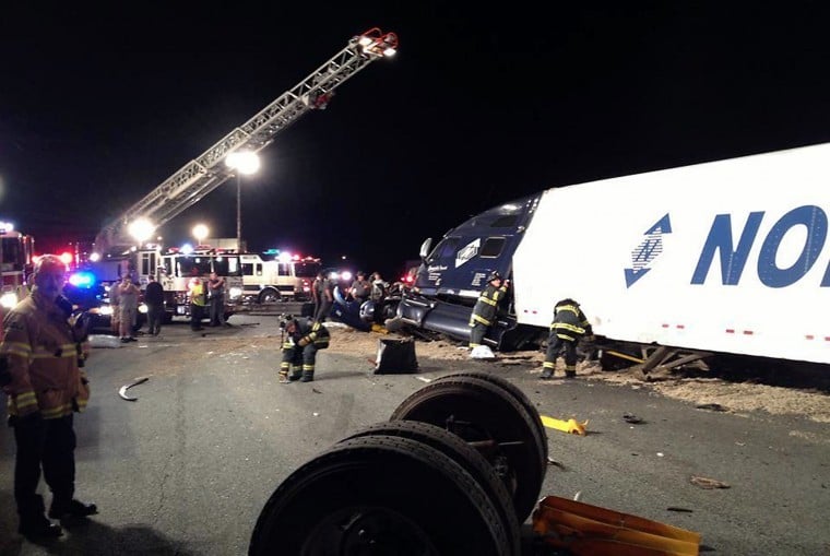 Crash closes multiple lanes of Route 50 at Kent Narrows Local