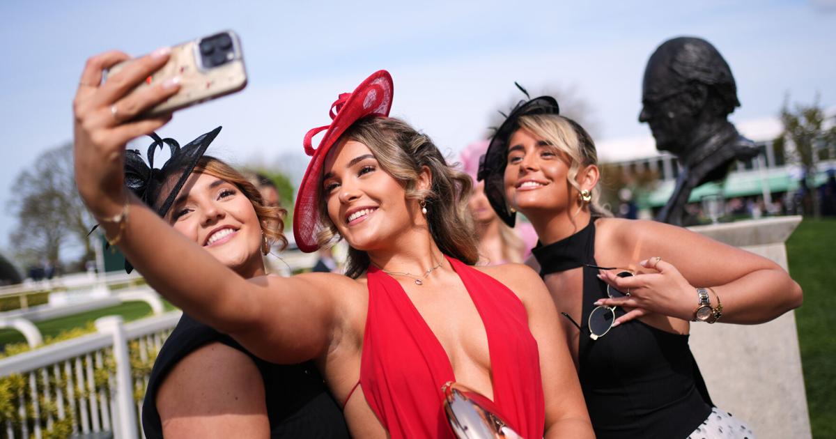 A look at style and fashion on Ladies Day at the Grand National Festival | Sports | stardem.com
