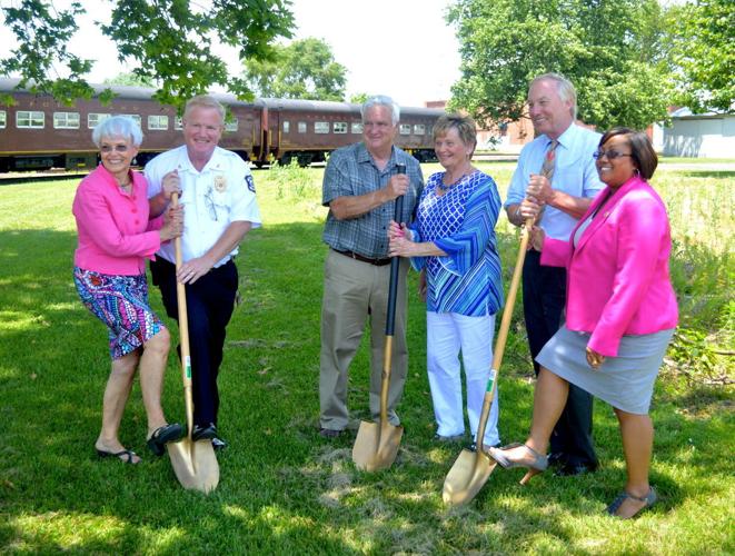 Franchot honors Hurlock police Local